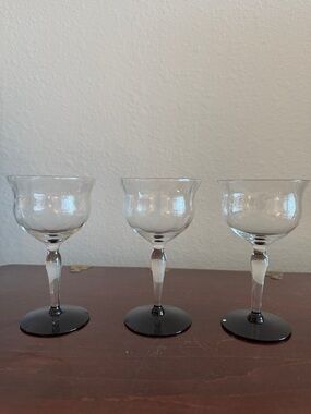 Clear Glass Weston Wine Goblets with Black Base - Set of 3